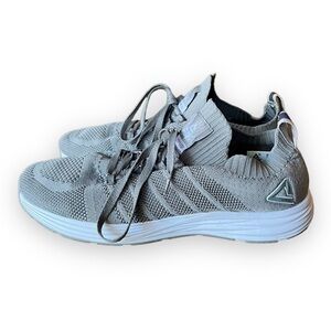 PEAK Performance Mens Size 11 Lightweight Walking Comfortable Slip On Sneaker